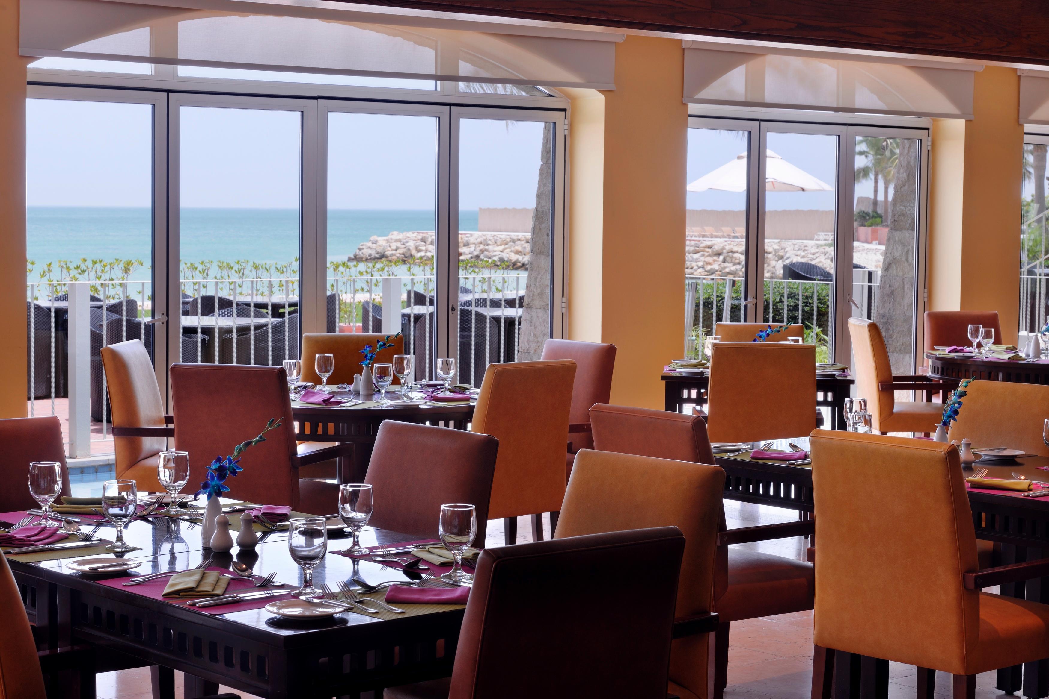 Mövenpick Hotel & Resort Al Bida'a Salmiya Exterior foto